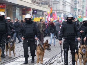 Dużo policji, mało manifestantów, jeszcze mniej przeciwników.