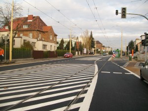 ul. Winogrady - nowy asfalt, nowa zieleń, nowe zasady ruchu.