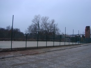 nieczynne jeszcze boisko