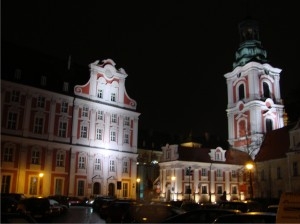 urzad miasta oswietlony Foto: lepszyPOZNAN