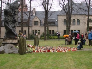 pomnik katynski