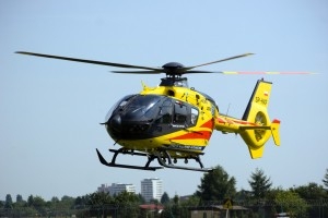 Śmigłowiec Lotniczego pogotowia ratunkowego - przekazanie EC 135 do bazy HEMS w Poznaniu 12.08.2010 r. Foto: lepszyPOZNAN.pl / Paweł Rychter