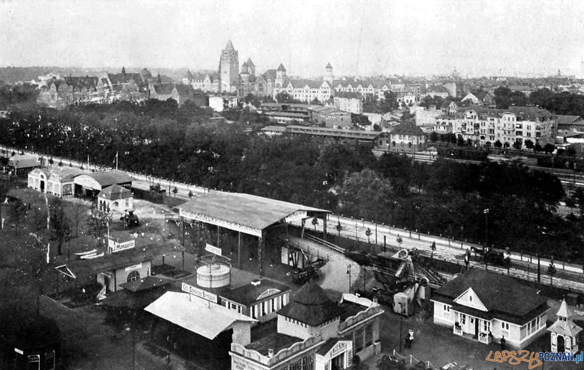 Panorama Poznania w czasie trwania targów w 1910r. U dołu zdjęcia fragment ekspozycji górnośląskiej. Fot. Udo Mertens