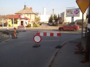 Zamknięty wyjazd z ulicy Mścibora Foto: lepszyPOZNAN.pl / gsm