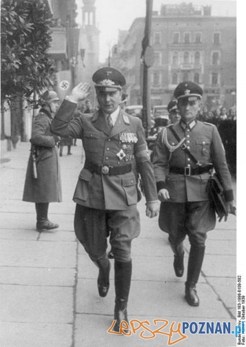 Bundesarchiv_Bild_183-1998-0109-502,_Arthur_Greiser_in_Posen