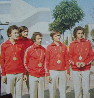 Polscy złoci floreciści z Monachium w 1972 r Jerzy Kaczmarek pierwszy od lewej Foto: http://sztonder.blogspot.com Polscy złoci floreciści z Monachium w 1972 r Jerzy Kaczmarek pierwszy od lewej Foto: http://sztonder.blogspot.com