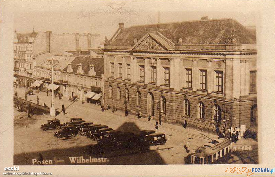 Poznań 1935 Aleje Marcinkowskiego, pieprzeja wschodnia z Muzeum Narodowym Foto: fotopolska.eu Poznań 1935 Aleje Marcinkowskiego, pieprzeja wschodnia z Muzeum Narodowym Foto: fotopolska.eu