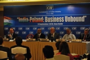 Seminarium w Delhi nt. polsko-indyjskiej współpracy gospodarczej oraz spotkania B2B między polskimi i indyjskimi firmami. Organizatorami spotkania byli: Confederation of Indian Industry, Polsko-Indyjska Izba Gospodarcza, Wydział Promocji Handlu i Inwestycji Ambasady Polskiej w New Delhi. Foto: Seminarium w Delhi