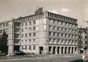 Collegium Historicum UAM, zdjęcie z lat 60 - wtedy siedziba Komitetu Wojewódzkiego PZPR Foto: fotopolska