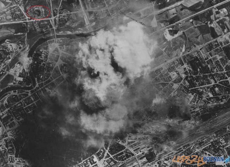 Zdjęcie z alianckiego bombardowania Poznania Foto: www.odkrywca.pl