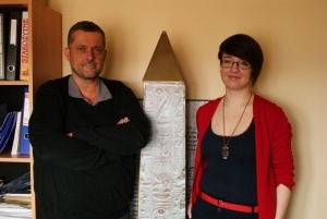 Dr_Andrzej_Cwiek_i_Paulina_Kedzierska Foto: s_zdzieblowski_muzeum_archeologiczne_w_poznaniu