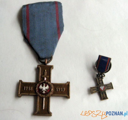 Wielkopolski Krzyż Powstańczy z miniaturką