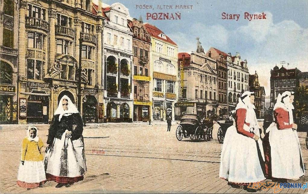 Stary Rynek z Pałacem Działyńskich Foto: fotopolska.eu