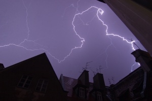 Burza z piorunami - Poznań 07.07.2012 r. Foto: LepszyPOZNAN.pl / Paweł Rychter