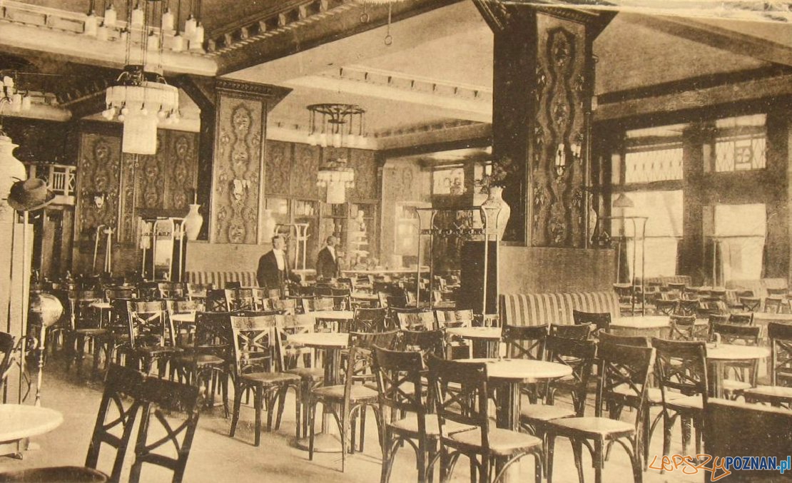Wnętrze kawiarni Esplanad przy placu Wolności, rok 1916 Foto: fotopolska.eu