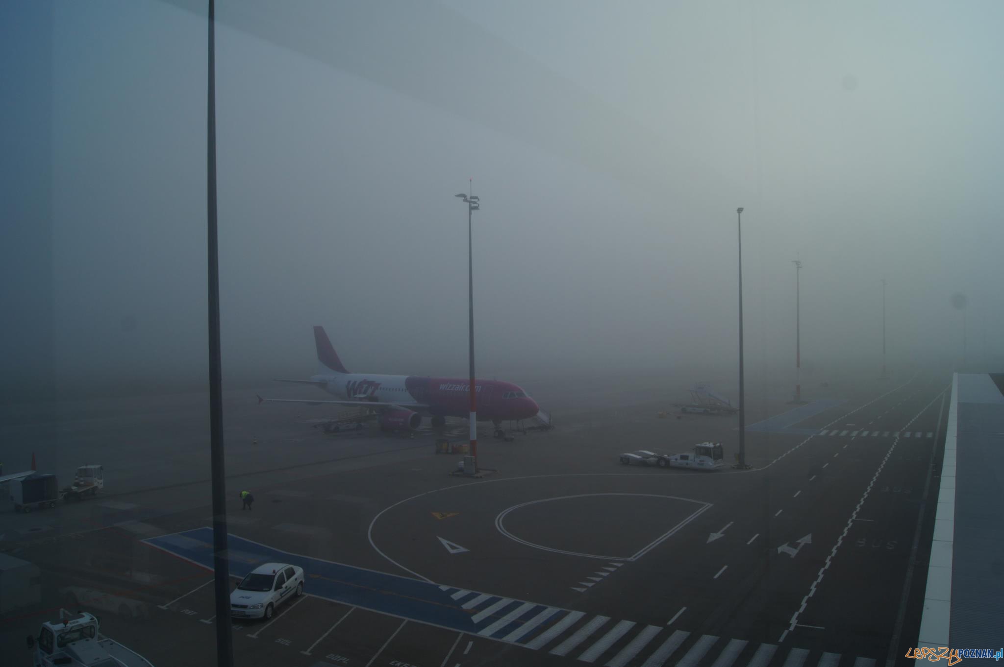 Mgła uziemiła samoloty na poznańskim lotnisku