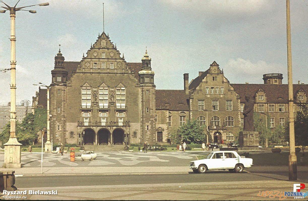 Aula UAM, rok 1968 Foto: fotopolska.eu Aula UAM, rok 1968 Foto: fotopolska.eu