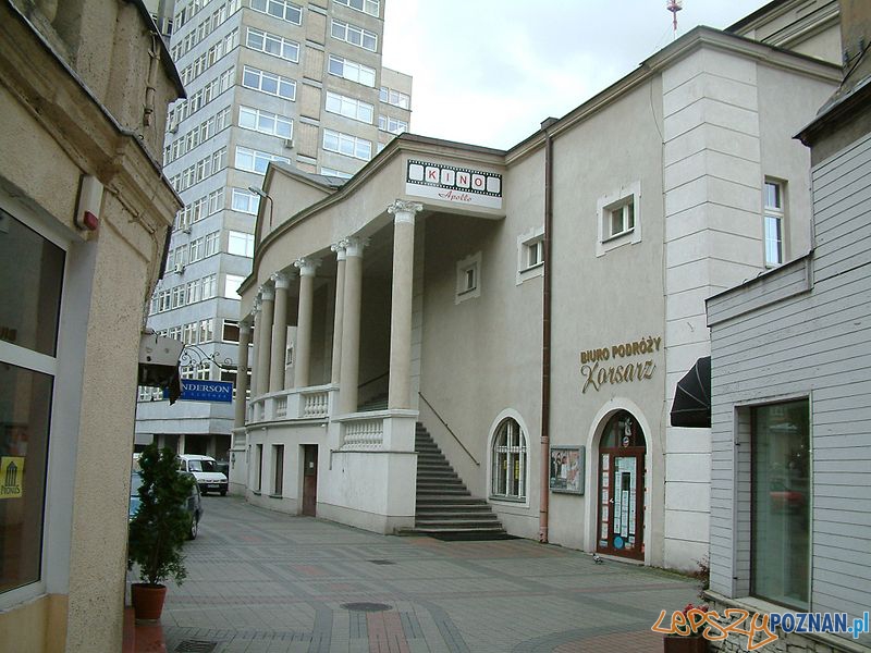 Kino Apollo, poczatek XXI wieku Foto: wikipedia.pl