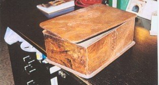 Skrzynka most rocha 4 12 2002 Foto: internet / autor nieznany 