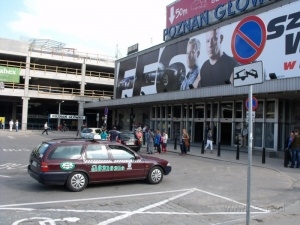 Nowa organizacja ruchu przed Dworcem Głównym Foto: lazarz.pl