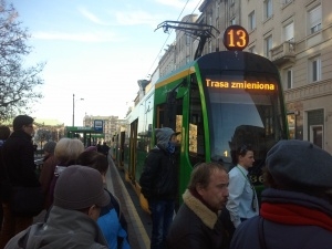 Uszkodzona 13 na Pl. Wolności Foto: lepszyPOZNAN.pl / gsm