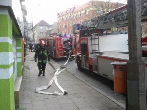 Pracująca Straż Pożarna na ulicy Szymańskiego 8 Foto: Piotr