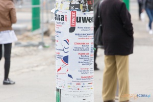 Zaśmiecona teatralka plakatami Juwenaliów Foto: lepszyPOZNAN.pl / Piotr Rychter