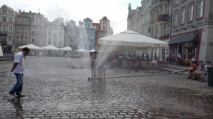 Kurtyna wodna na Starym Rynku Foto: lepszyPOZNAN.pl / tab