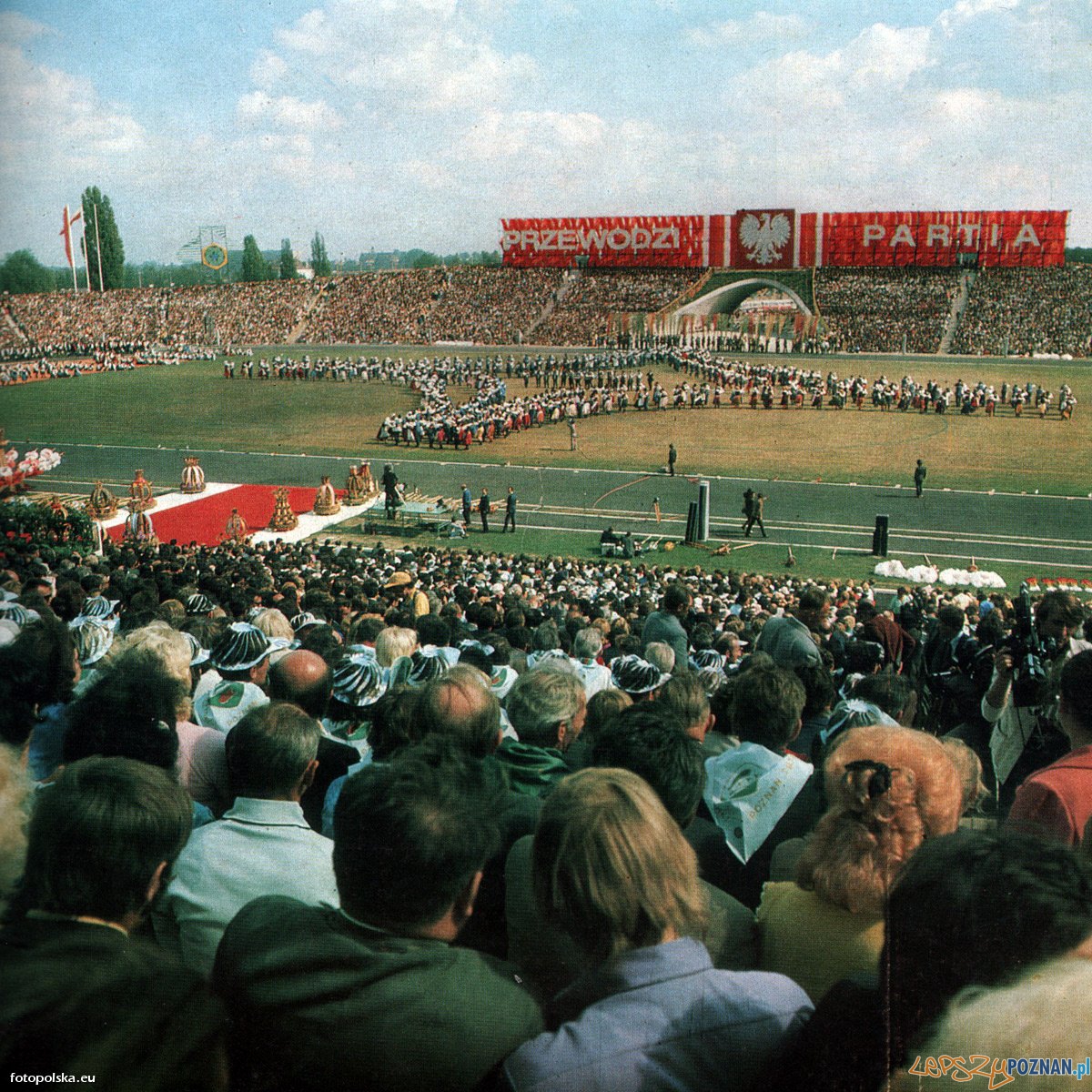 Centralne Dożynki na Stadionie 22 Lipca (8 września 1974) Foto: fotopolska