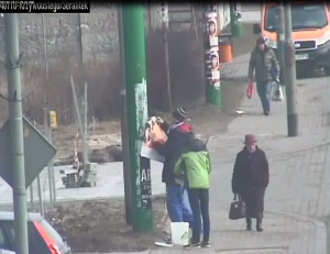 Nielegalne plakatowanie Foto: Straż Miejska Miasta Poznania