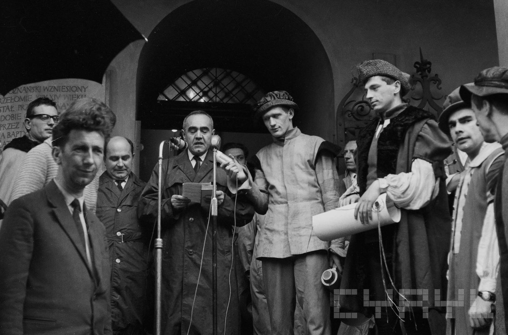 Otwarcie Junwenaliow - 7 maja 1966 Foto: Jerzy Nowakowski / Cyryl Otwarcie Junwenaliow - 7 maja 1966