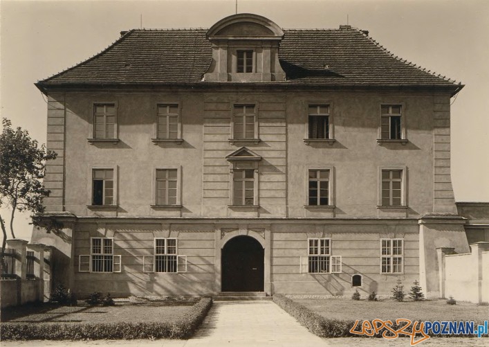 Archiwum Archidiecezjalne w budynku Akademii Lubrańskiego - przed wojna