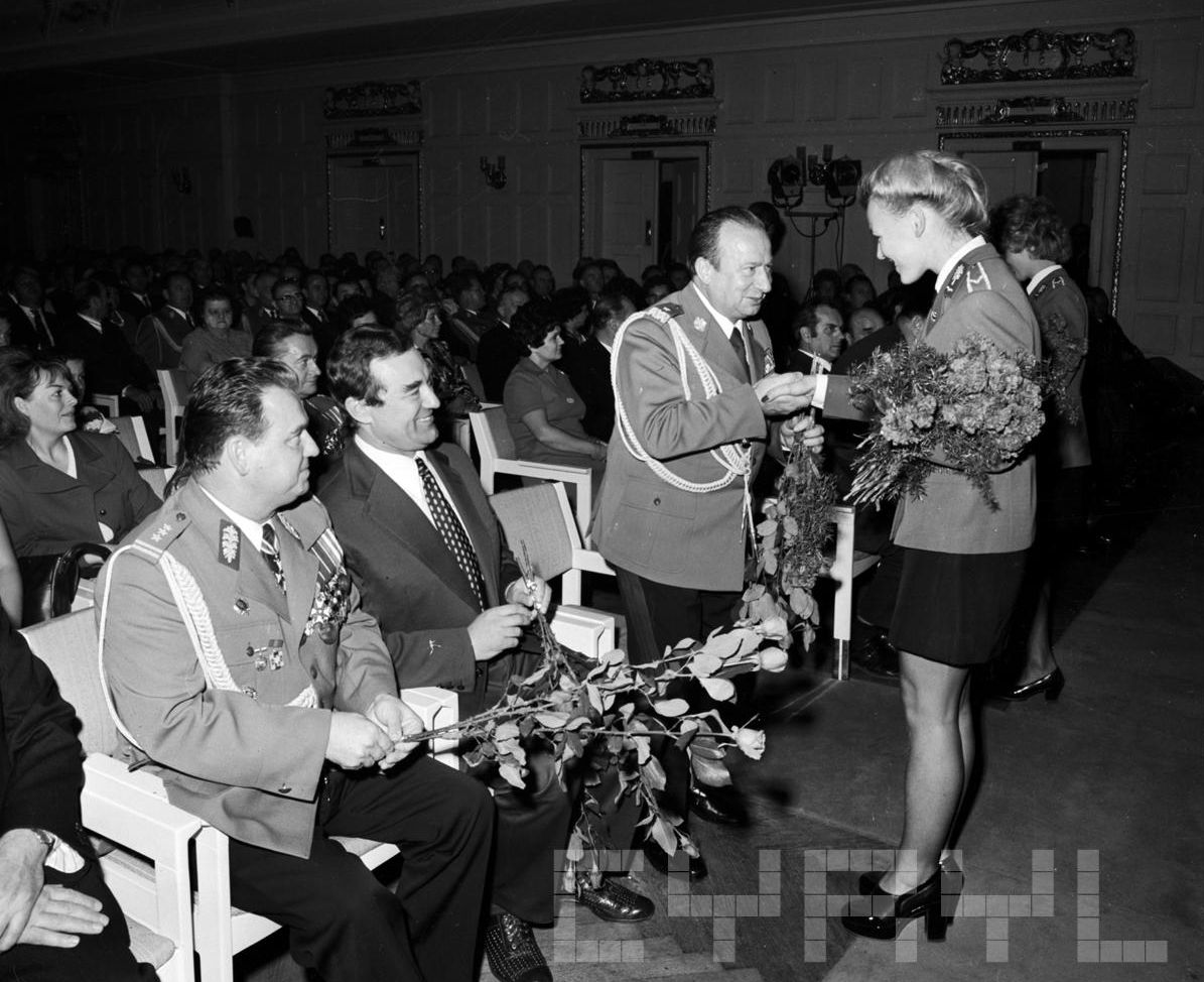 Obchody 30 rcznicy utworzenia Milicji Obywatelskiej - sala Komitetu Wojewódzkiego PZPR - dziś Collegium Historicum