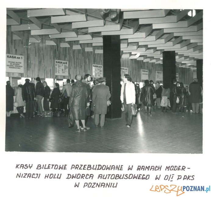 Dworzec PKS - hala pasażerska (1982)