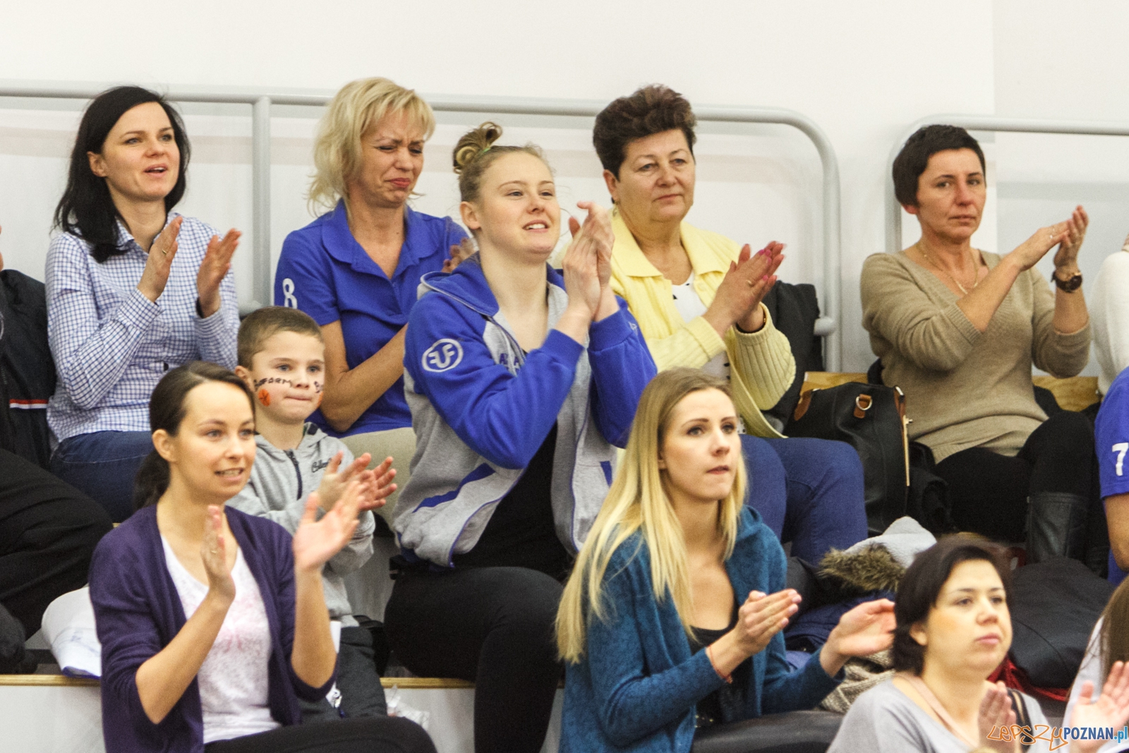 W meczu 19. kolejki I ligi koszykówki mężczyzn, Drużyna Biofarmu Basket Poznań była bardzo blisko pokonania MKS-u Znicz Basket Pruszków. Ostatecznie poznaniacy minimalnie przegrali z piątą drużyną w lidze 60-61 (11:16, 17:10, 12:15, 20:20). Spotkanie rozegrano w Hali Politechniki Poznańskiej 23 stycznia 2016 r.