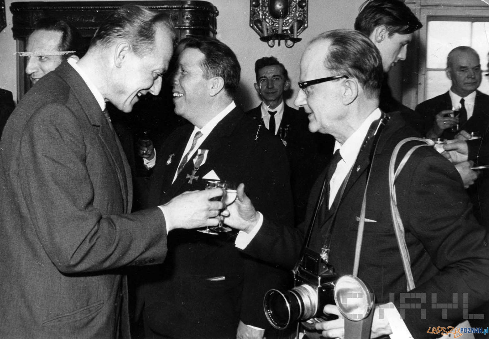 Zbigniew Zielonacki na uroczystości z okazji przyznania Odznak Honorowych Miasta Poznania - był wśród odznaczonych - 1968