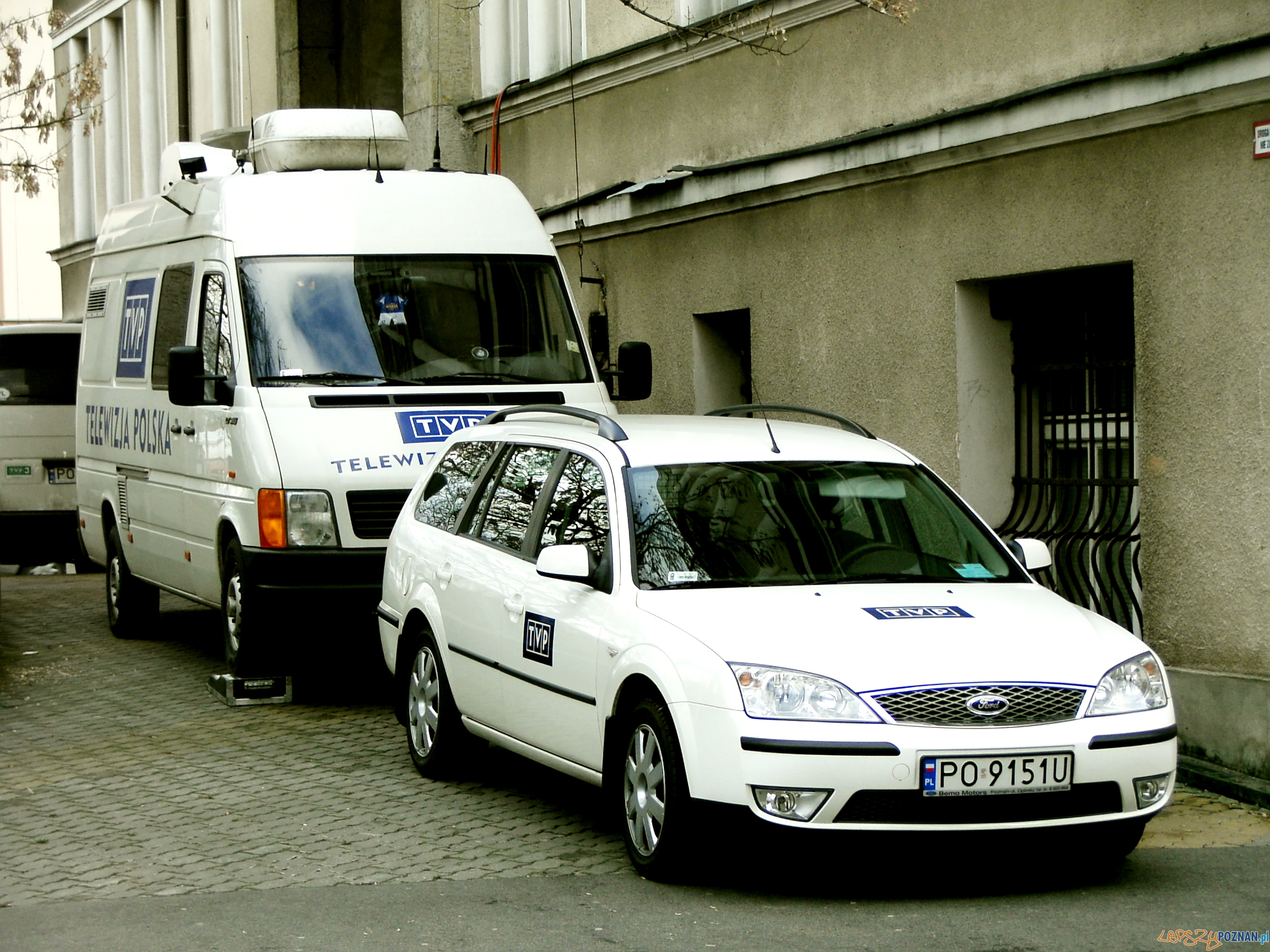 Wozy PTV przy Alejch Niepodległości