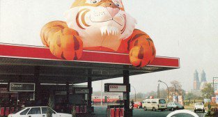 Stacja ESSO 1992-95 Pocztowka promocyjna Foto: fotopolska