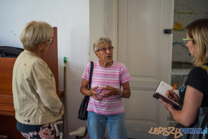Wizyta starszej pani w Murowanej Goslinie (1)