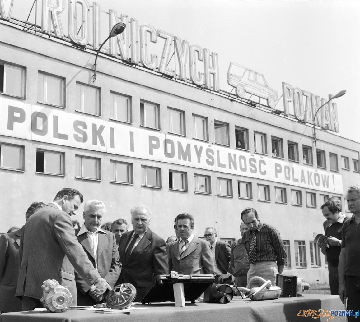 Fabryka Samochodow Rolniczych Polmo - wizyta towarzyszy z Brna -7.08. 1979 Foto: Stanisław Wiktor / Cyryl