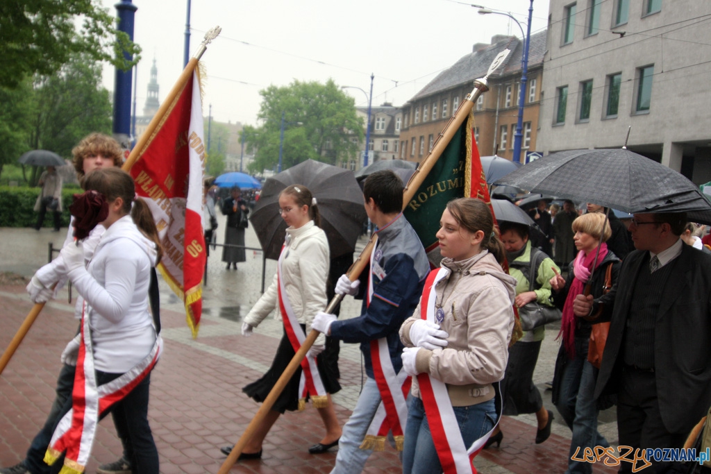 Obchody 219. rocznicy uchwalenia Konstytucji 3-go Maja - pochód 3.05.2010 r.  Foto: Piotr Rychter