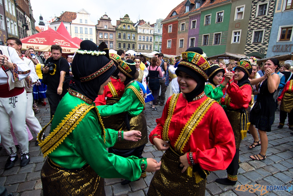 Światowy Przegląd Folkloru Integracje - Poznań, Stary Rynek 14.08.2010 r.  Foto: lepszyPOZNAN.pl / Piotr Rychter