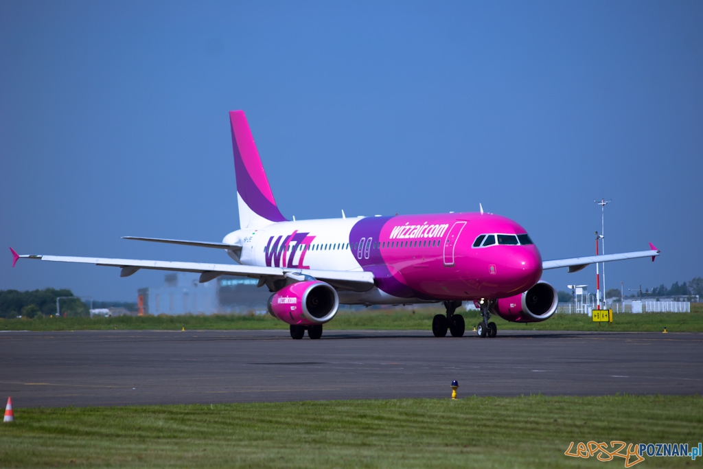 kołowanie samolotu wizzair  Foto: lepszyPOZNAN.pl / Paweł Rychter