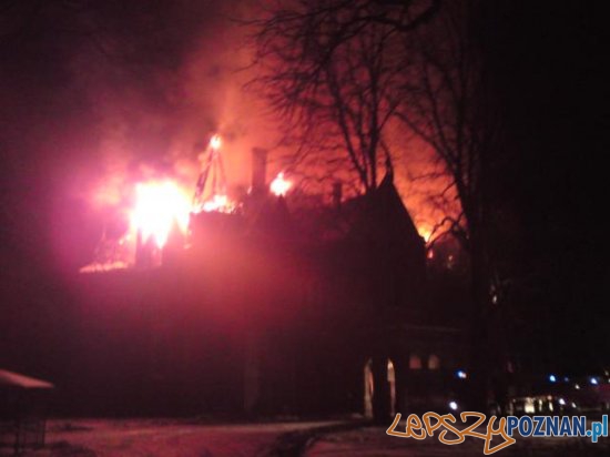 pożar pałacu w Wąsowie  Foto: KWPSP w Poznaniu