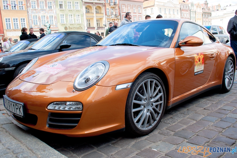 Klub Porsche na Starym Rynku - 10.04.2011 r.  Foto: LepszyPOZNAN.pl / Paweł Rychter