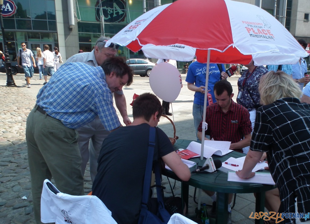 Podnieśmy płacę minimalną - Solidarność  Foto: SOLIDARNOŚĆ