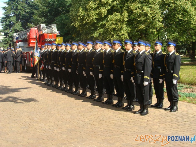 Ostatnie pożegnanie strażaka  Foto: st.kpt. Tomasz Wiśniewski - KW PSP Poznań, kpt. E.Kuczkowska - KM PSP Poznań