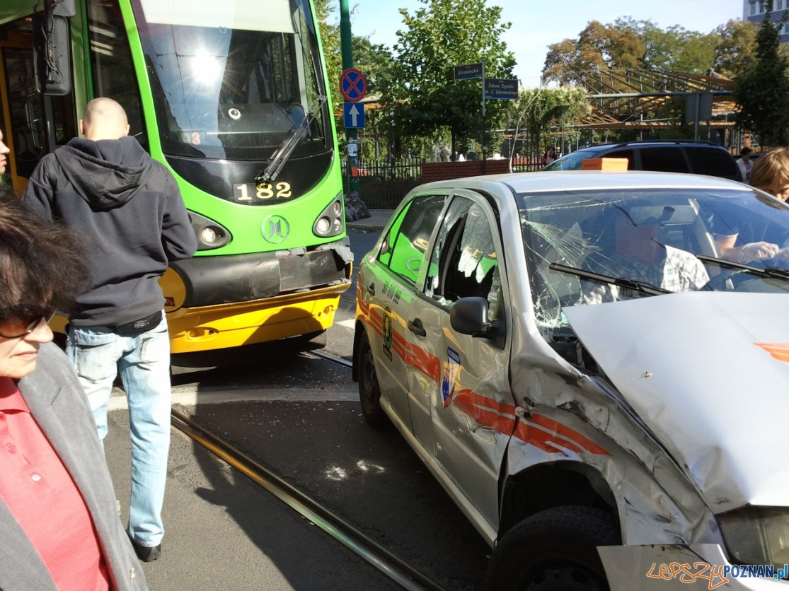 Wypadek na Strzeleckiej  Foto: lepszyPOZNAN.pl / gsm