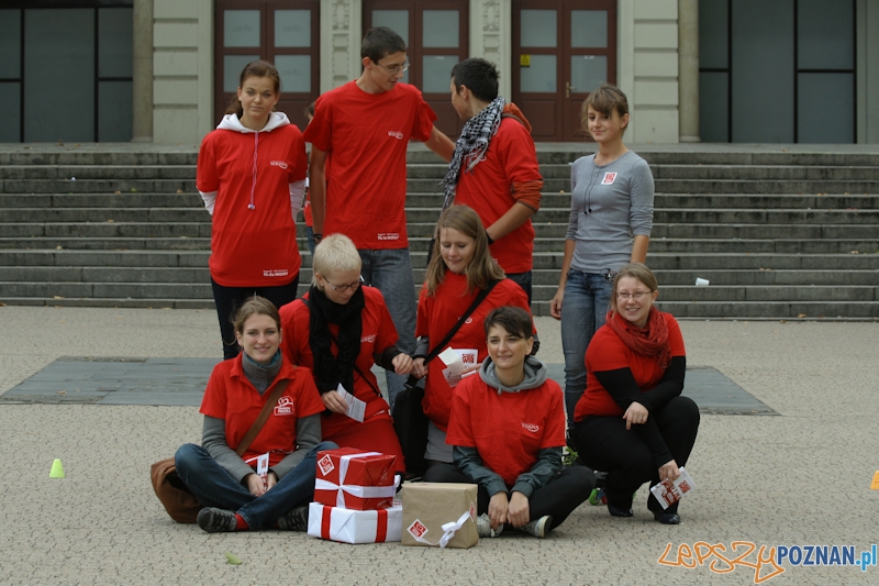 Szlachetna Paczka poszukuje wolontariuszy na Placu Wolności - Poznań 07.10.2011 r.  Foto: Ewelina Gutowska