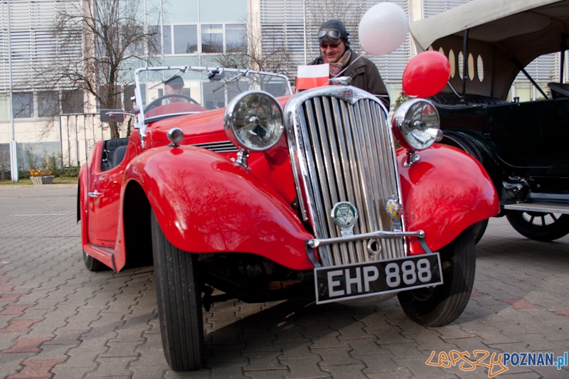 Obchody dnia niepodległości - Automobilklub Wielkopolski - Poznań 11.11.2011 r.  Foto: LepszyPOZNAN.pl / Paweł Rychter